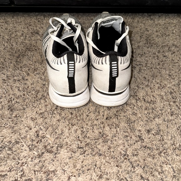 Nike Training Shoes - Picture 3 of 4